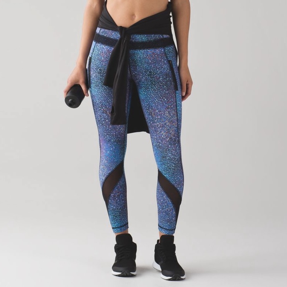 Lululemon Inspire Tight II Strive Multi Mermaid Print Size 4